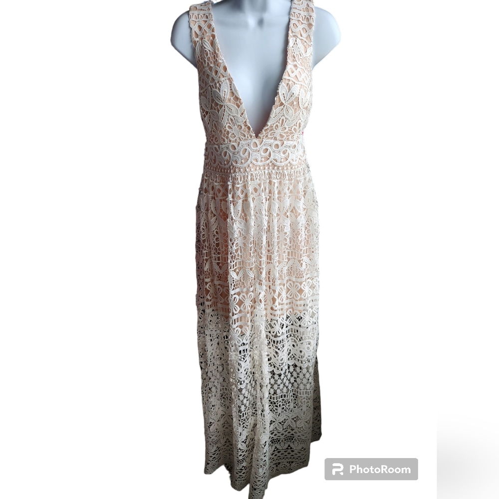 NWT Lulus Just Magic White Lace Maxi Dress Size M